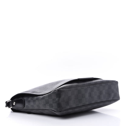 Louis Vuitton Damier Graphite Daniel MM 3 of 10