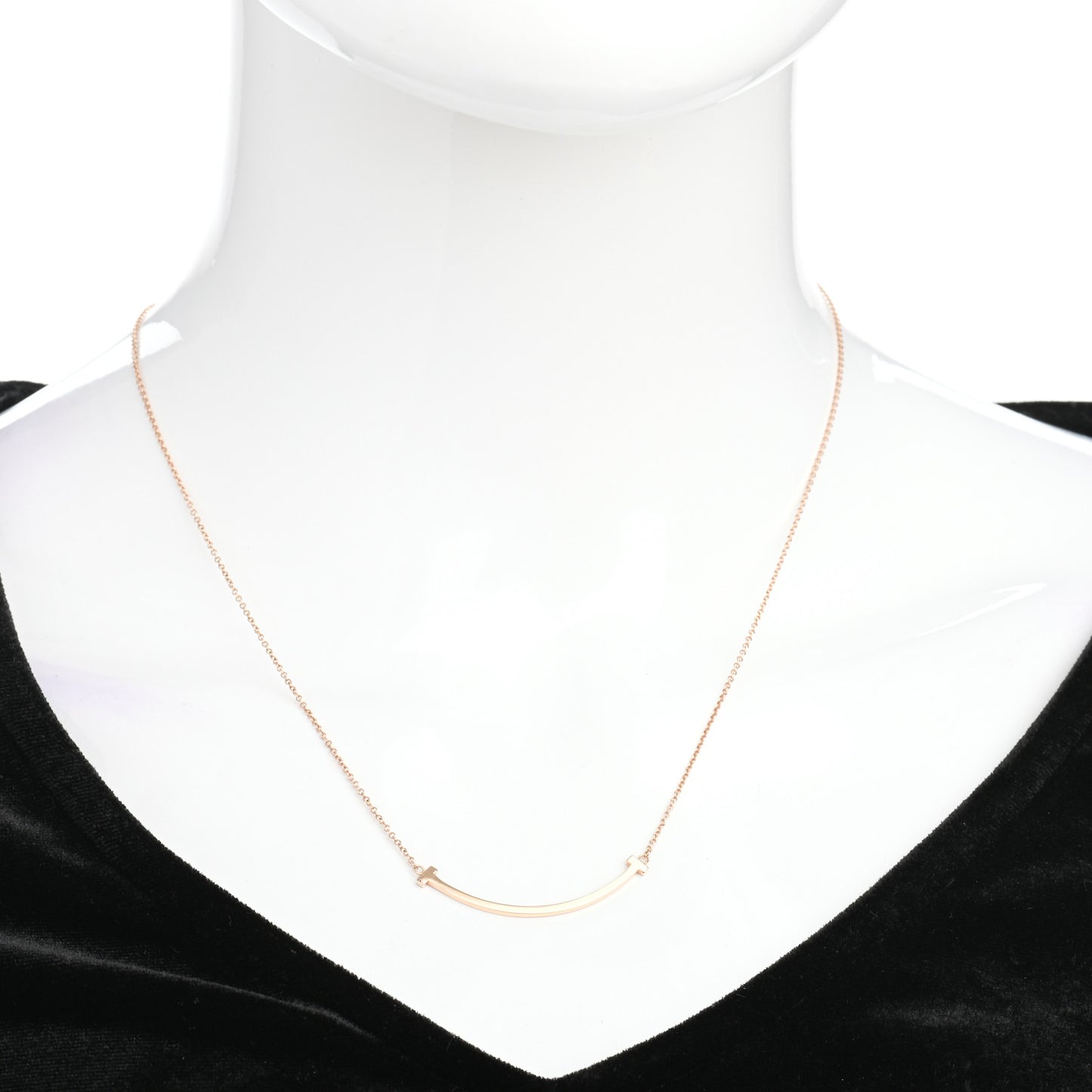 18K Yellow Gold Small T Smile Pendant Necklace
