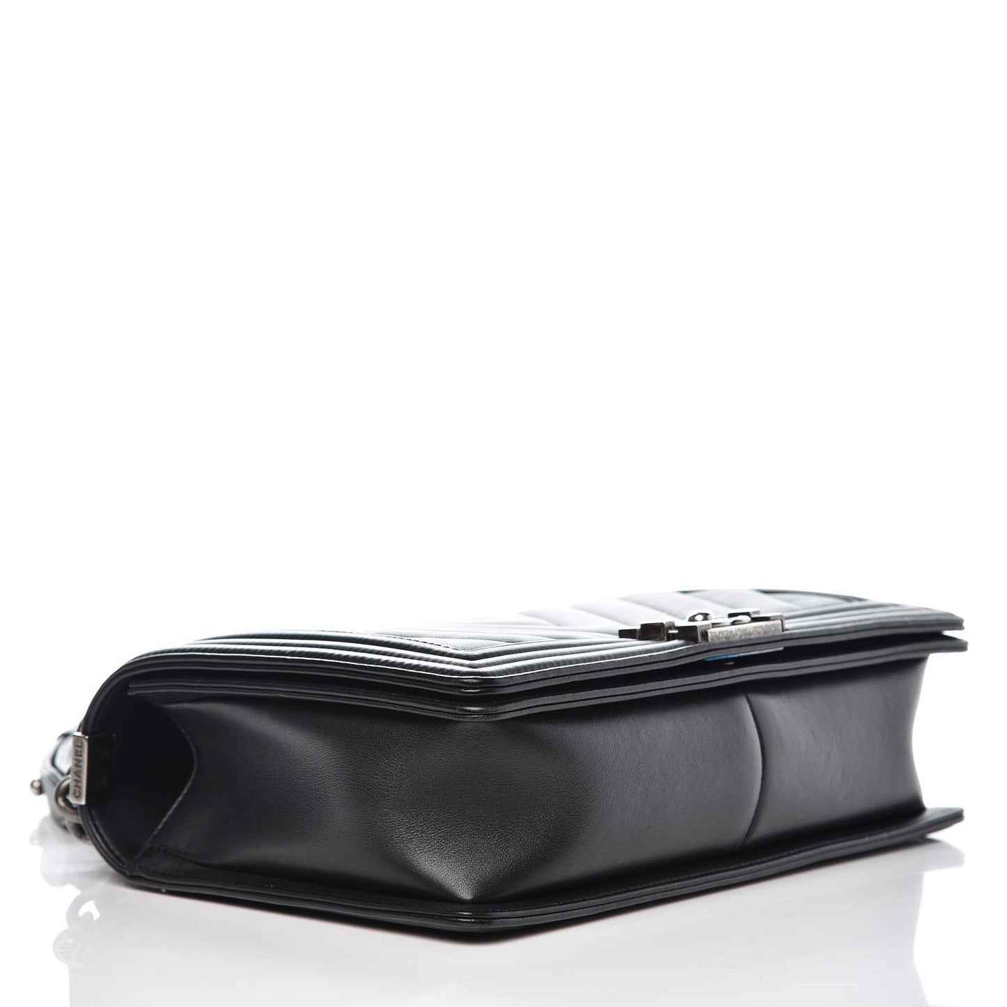 Calfskin Chevron New Medium Boy Flap Black