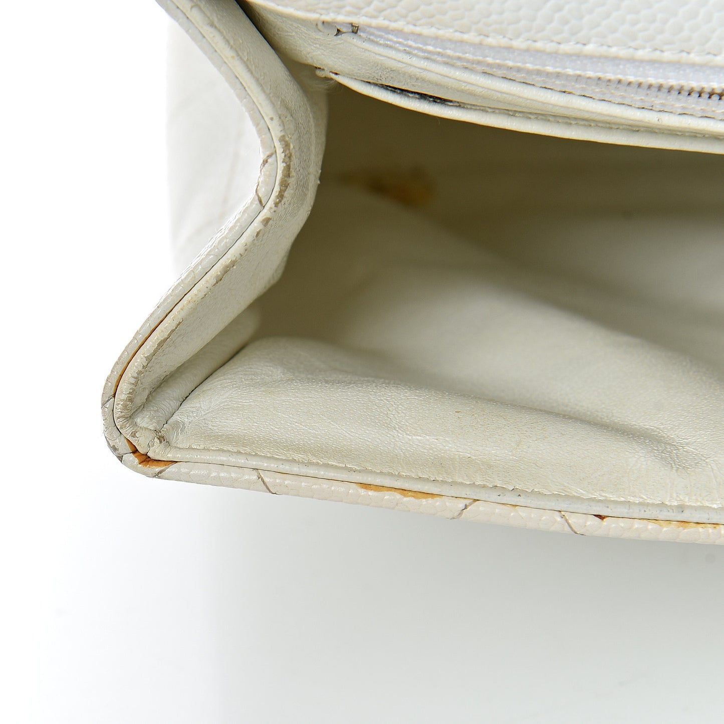 Caviar Quilted Jumbo Single Flap White
