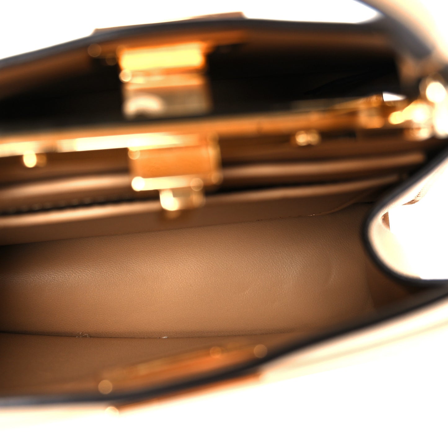 Shiny Nappa Petite Peekaboo I SEE U Satchel Miele Scuro