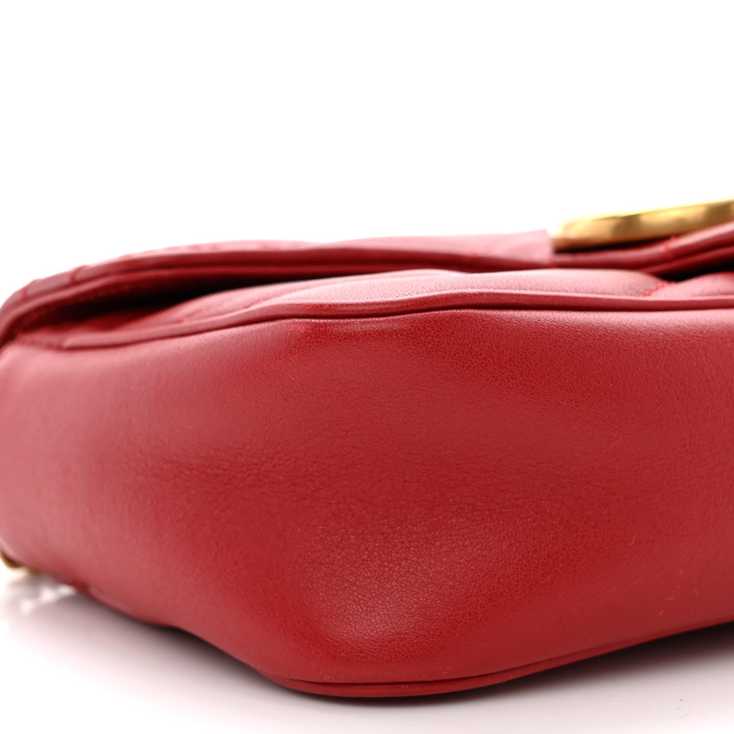 Calfskin Matelasse Super Mini GG Marmont Shoulder Bag Hibiscus Red