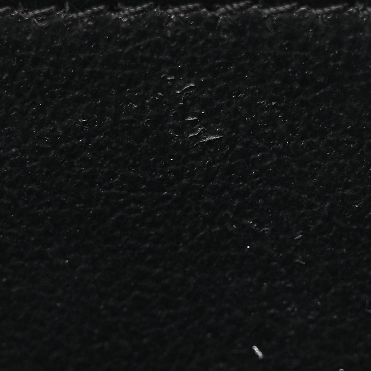 Caviar Quilted Small CC Filigree Vanity Case Black