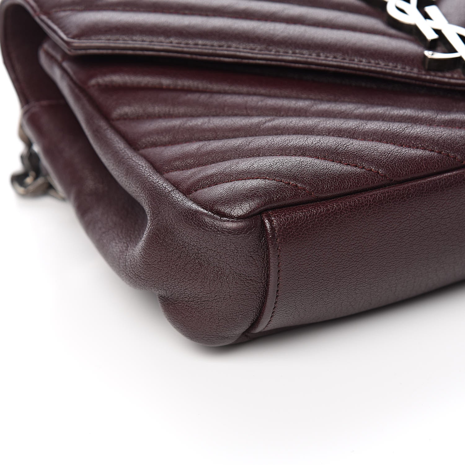 Saint Laurent Sheepskin Matelasse Chevron Monogram Medium College Bag Amaranto 8 of 11
