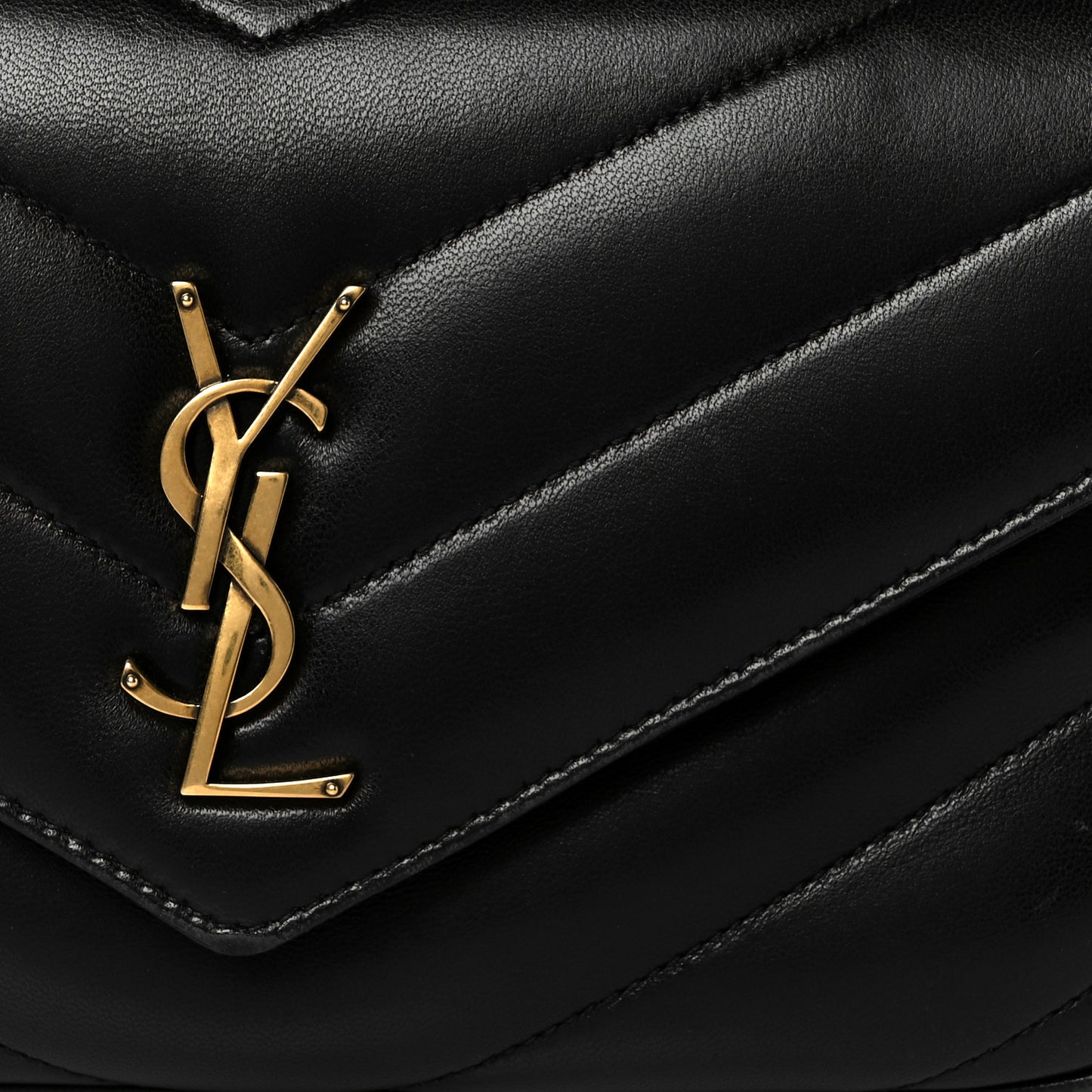 Lambskin Chevron Quilted Small Loulou Black
