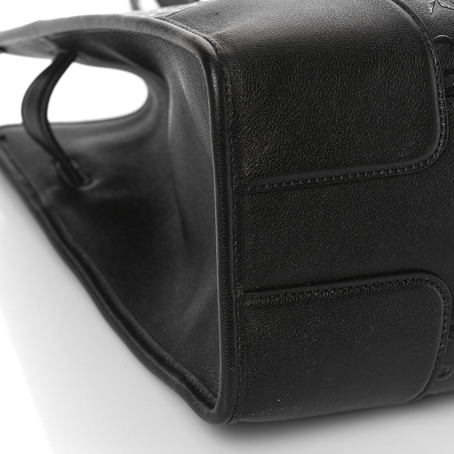 Wonka Grain Calfskin GG Monogram Star Embossed Medium GG Tote Black