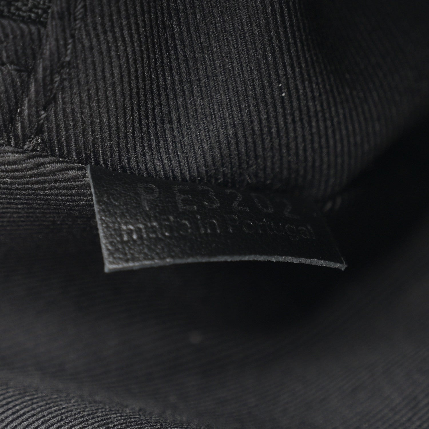 Louis Vuitton Taurillon Monogram Uniformes Solar Ray Soft Pochette Volga Belt Bag Black 7 of 10