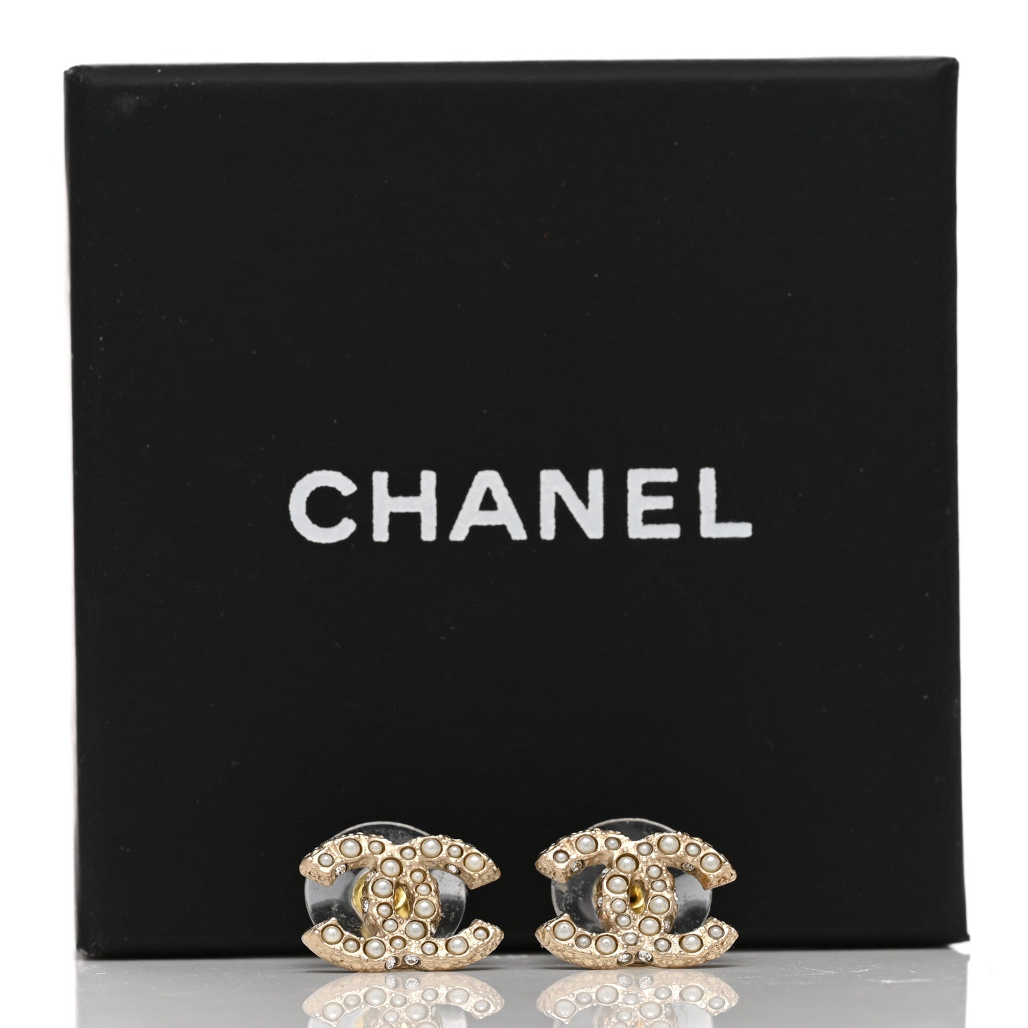 Chanel Pearl CC Earrings Light Gold 5 of 5