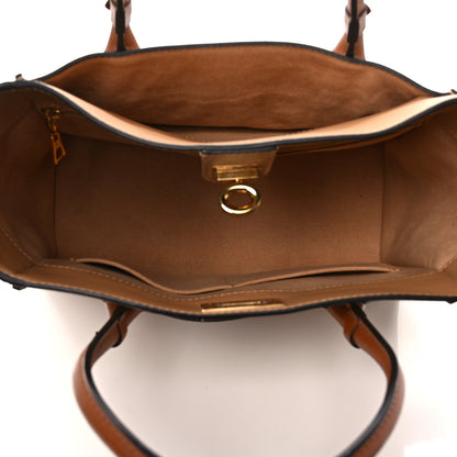 Louis Vuitton Mahina On My Side Arizona 5 of 10