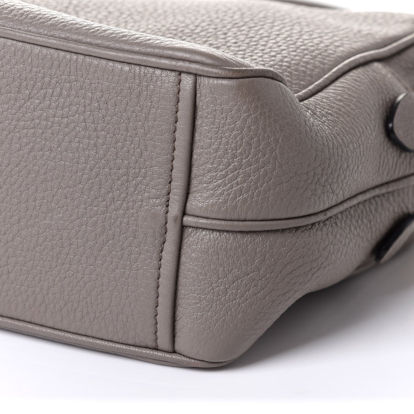Vitello Daino Medium Double Zip Shoulder Bag Argilla