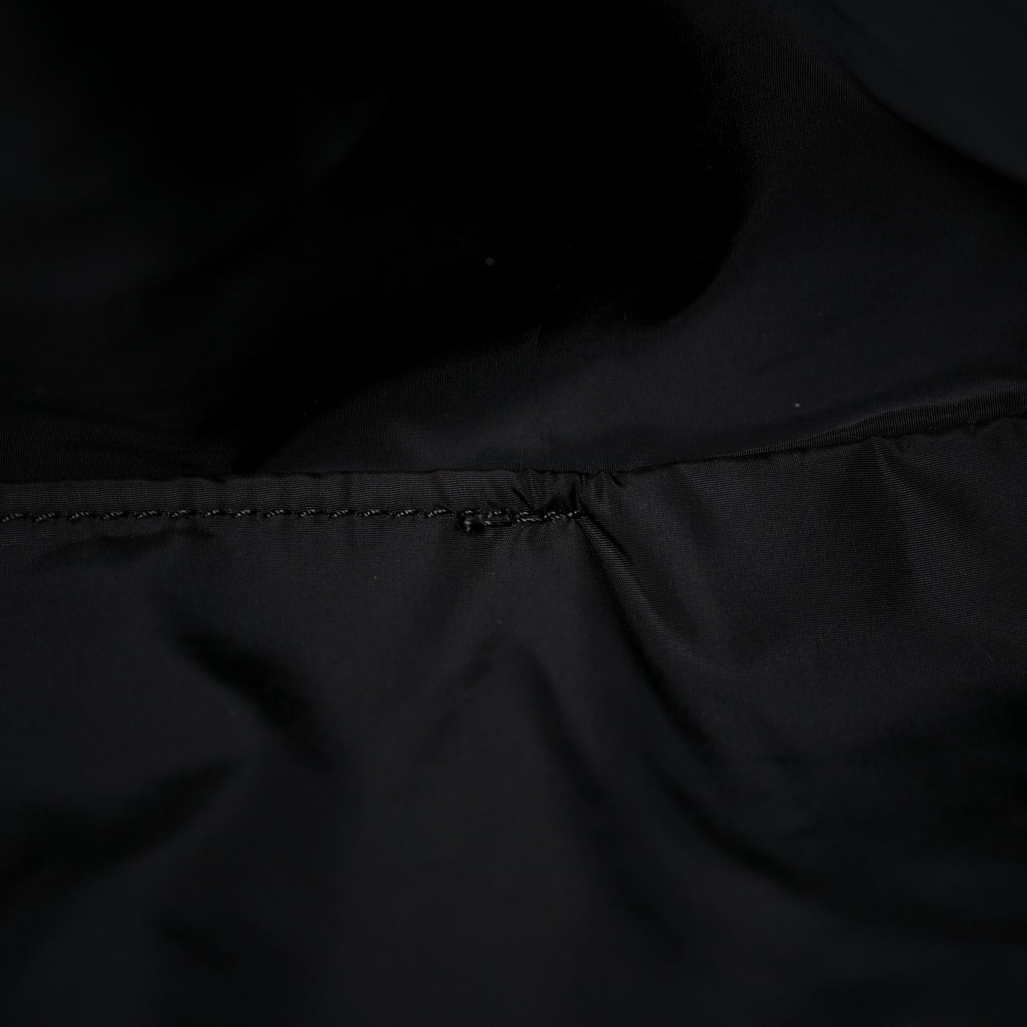 Nylon Medusa Tote Dahlia Black