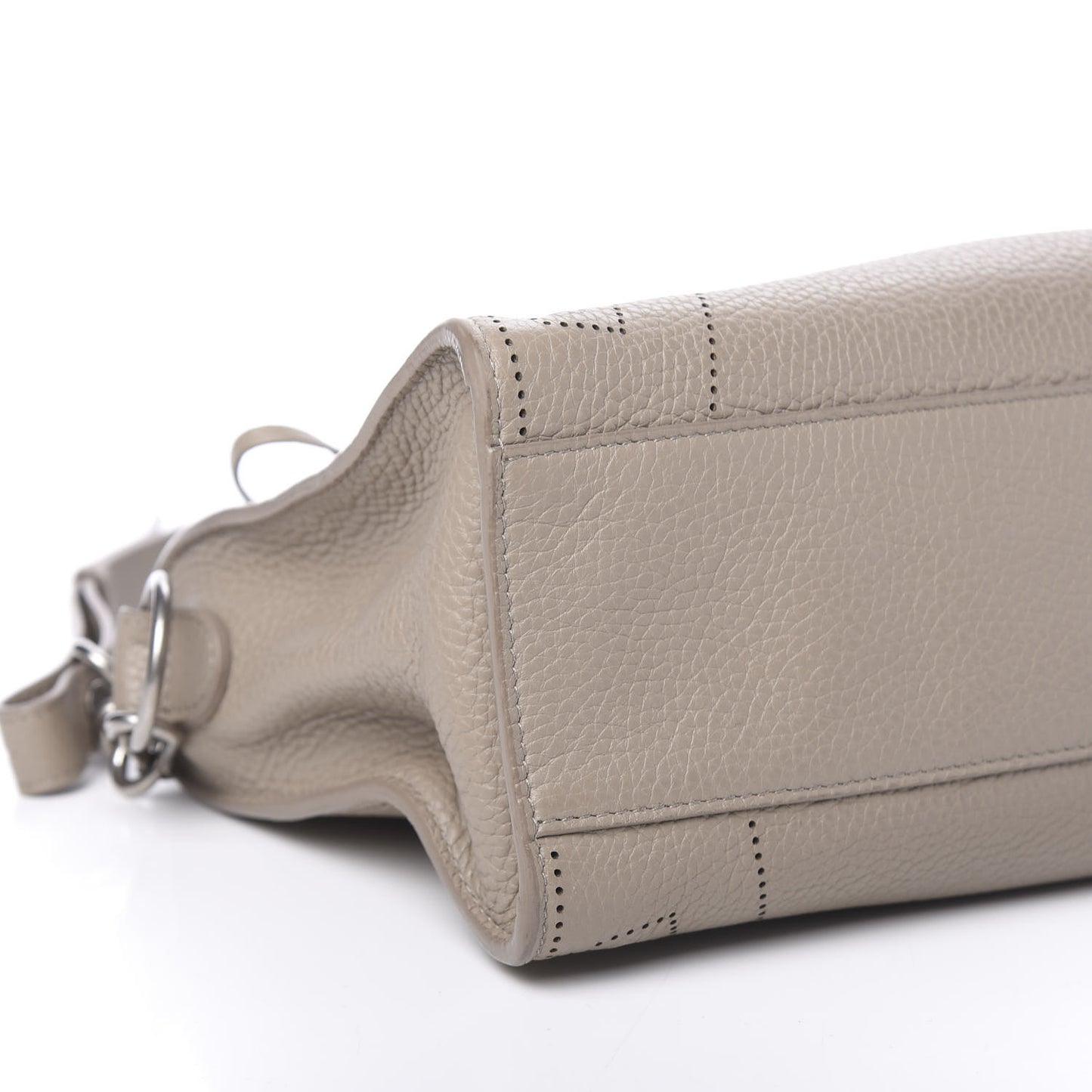 Veau Grana Perforated Blackout Hardware S City Gris Cendre