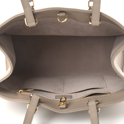 Louis Vuitton Empreinte Monogram Giant Onthego MM Tourterelle 5 of 8