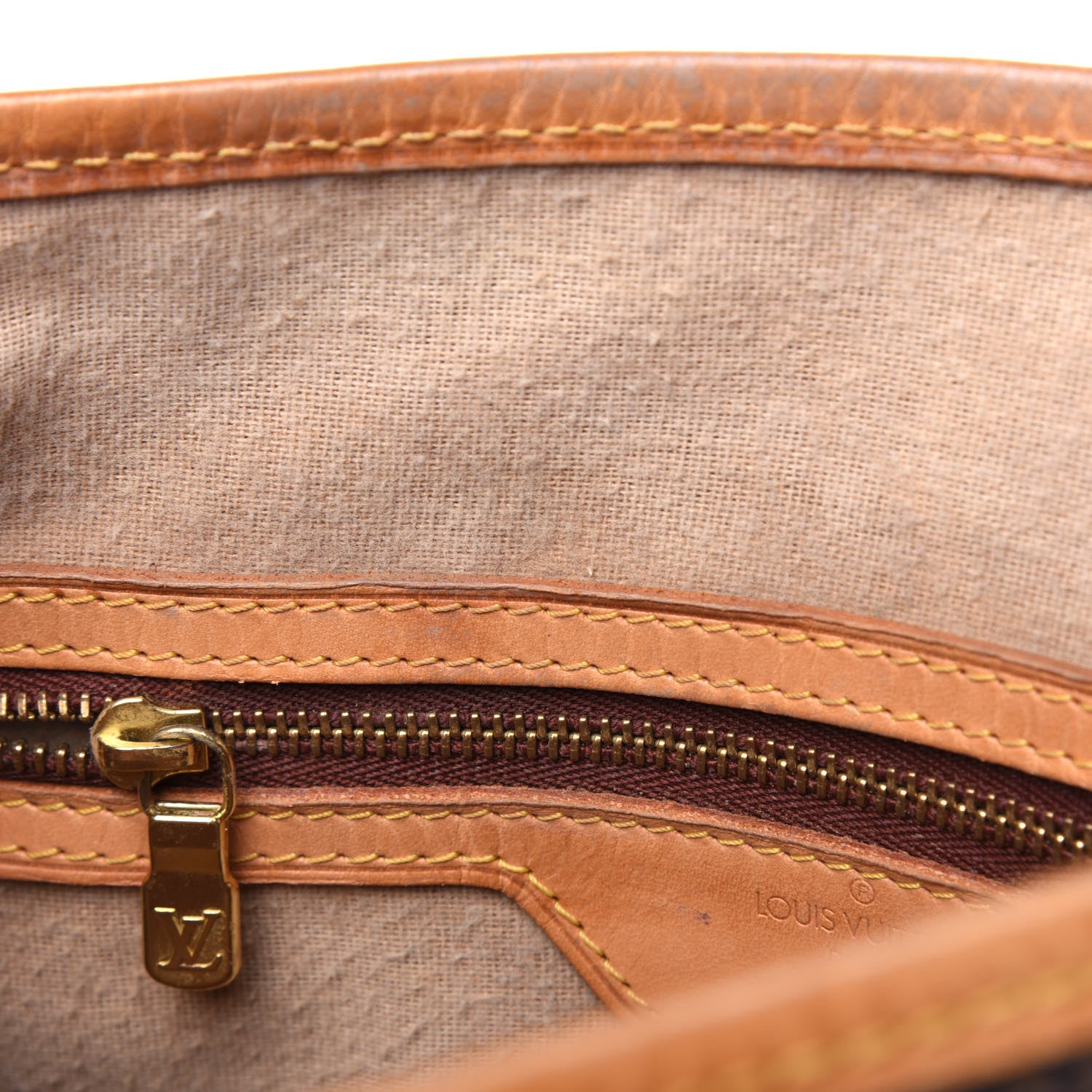 Louis Vuitton Monogram Petit Bucket 23 15 of 36