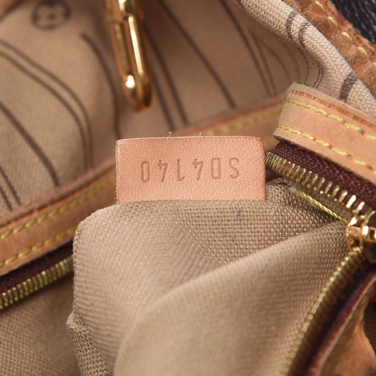 Monogram Delightful MM
