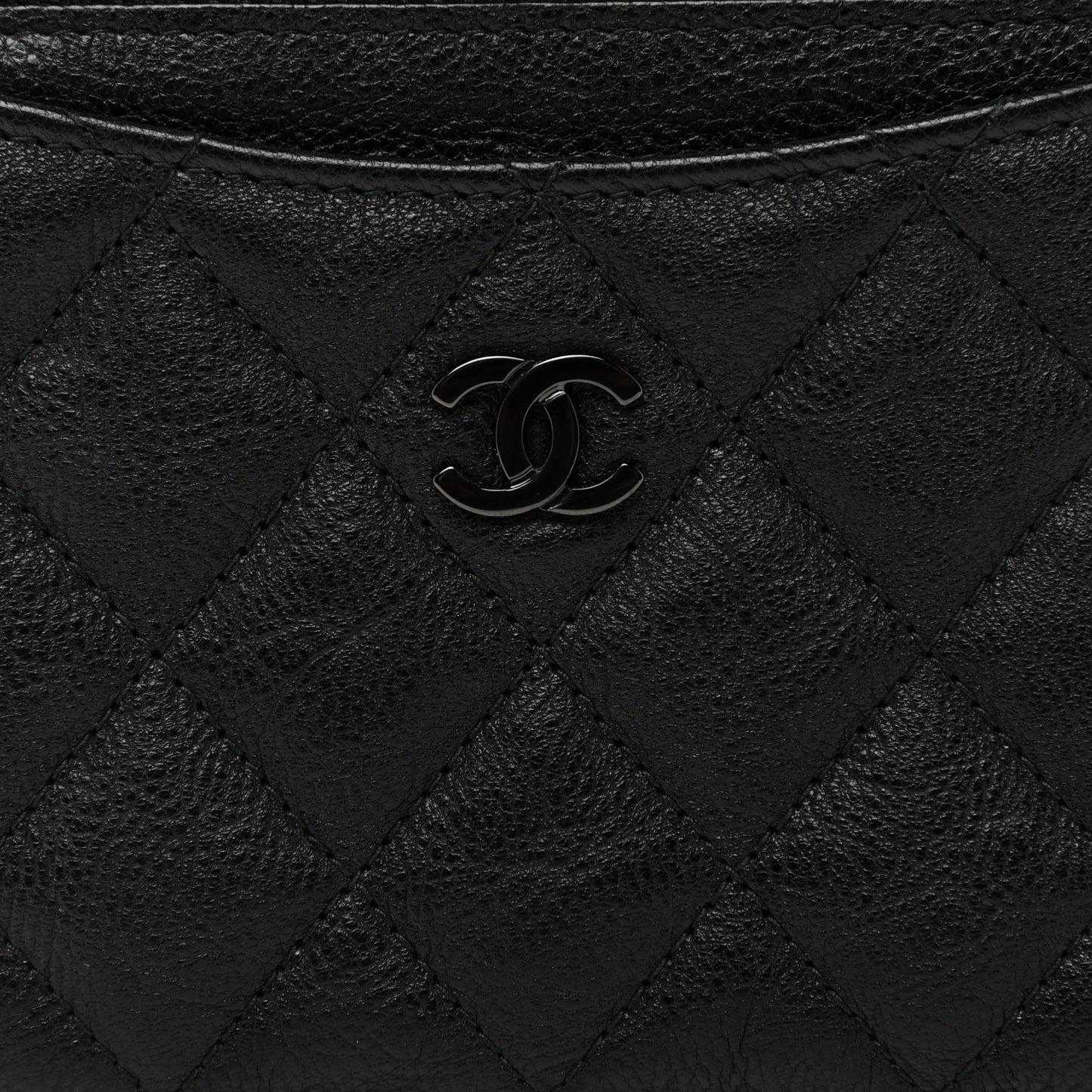 Crinkled Calfskin Quilted CC Zip Card Holder So Black