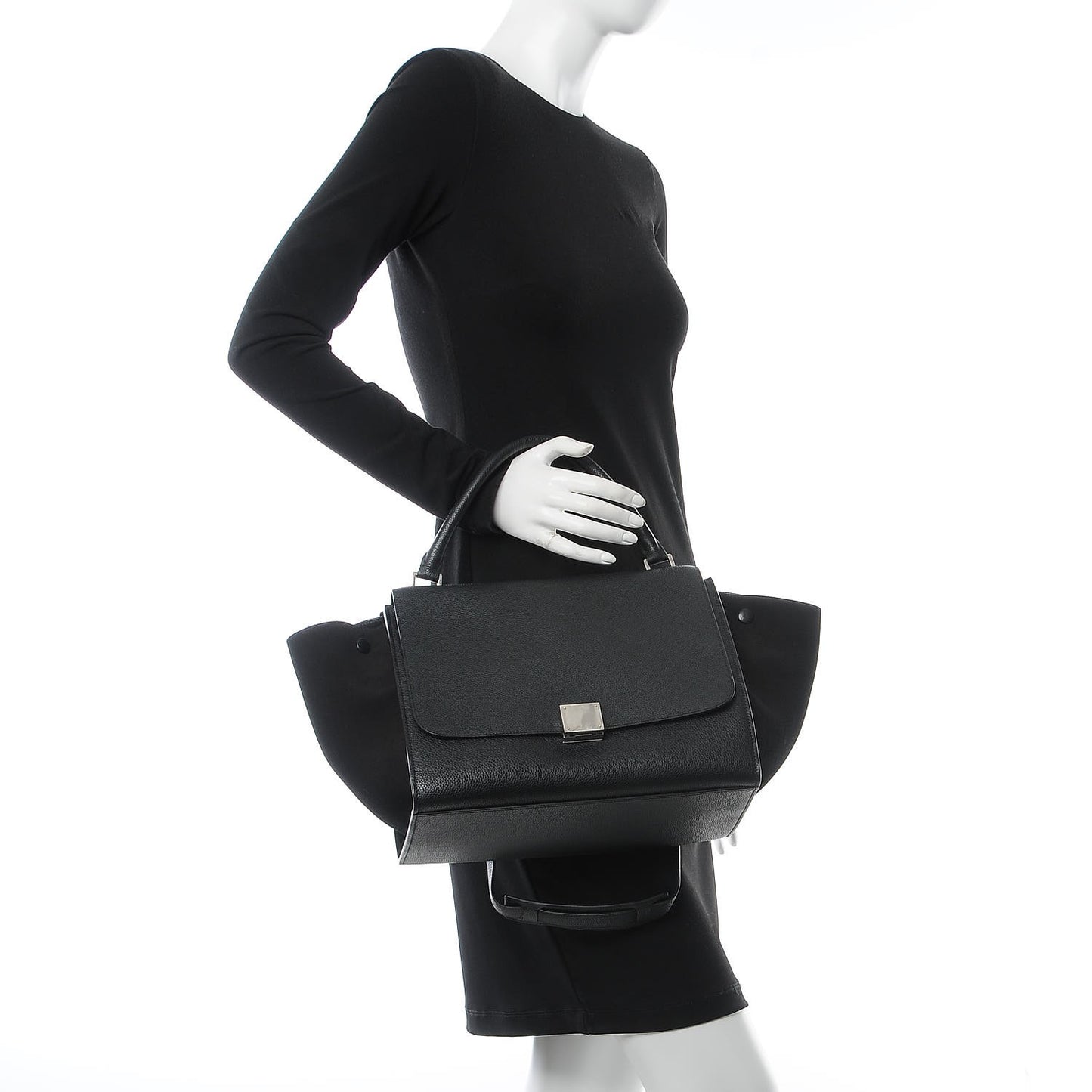 Drummed Calfskin Suede Medium Trapeze Black