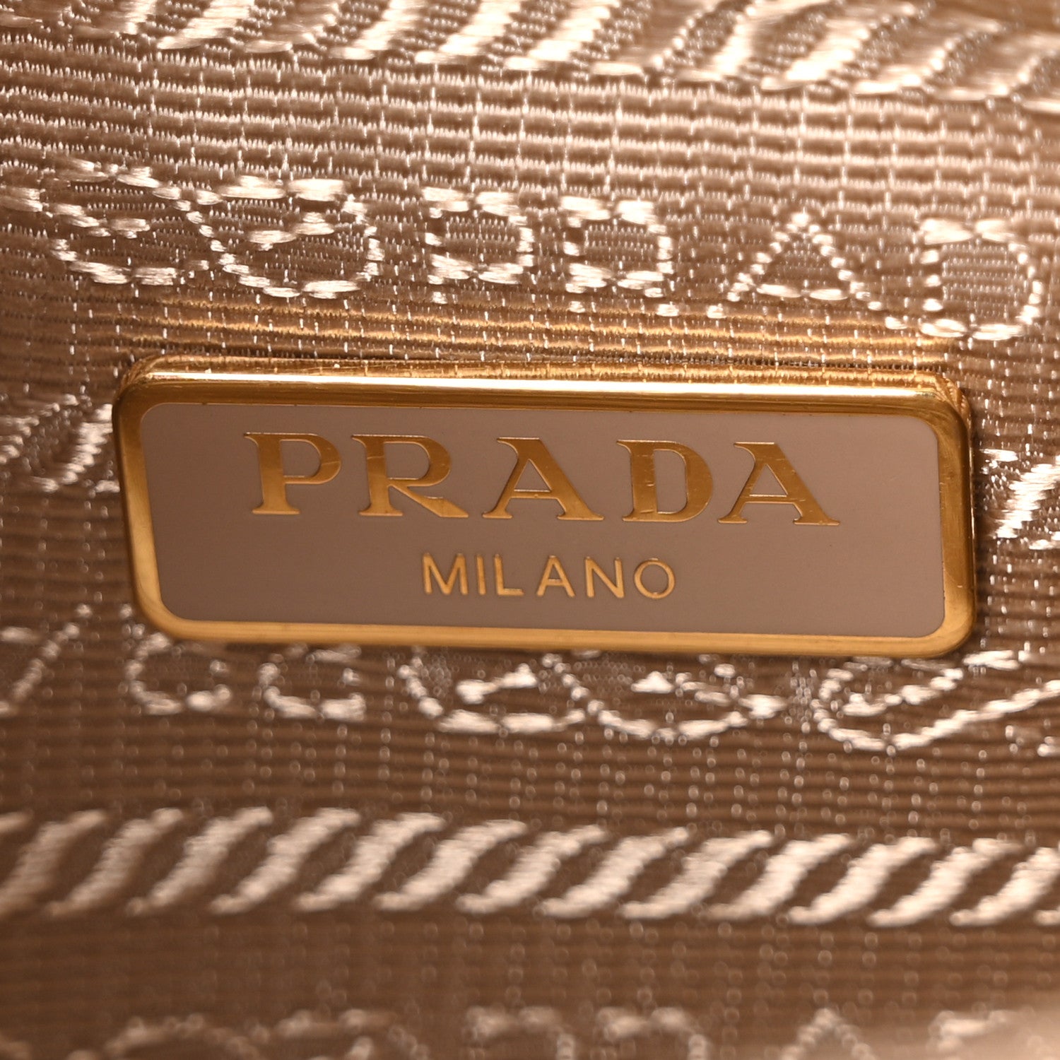 Prada Saffiano Lux Re-Edition 2005 Shoulder Bag Cammeo 6 of 10