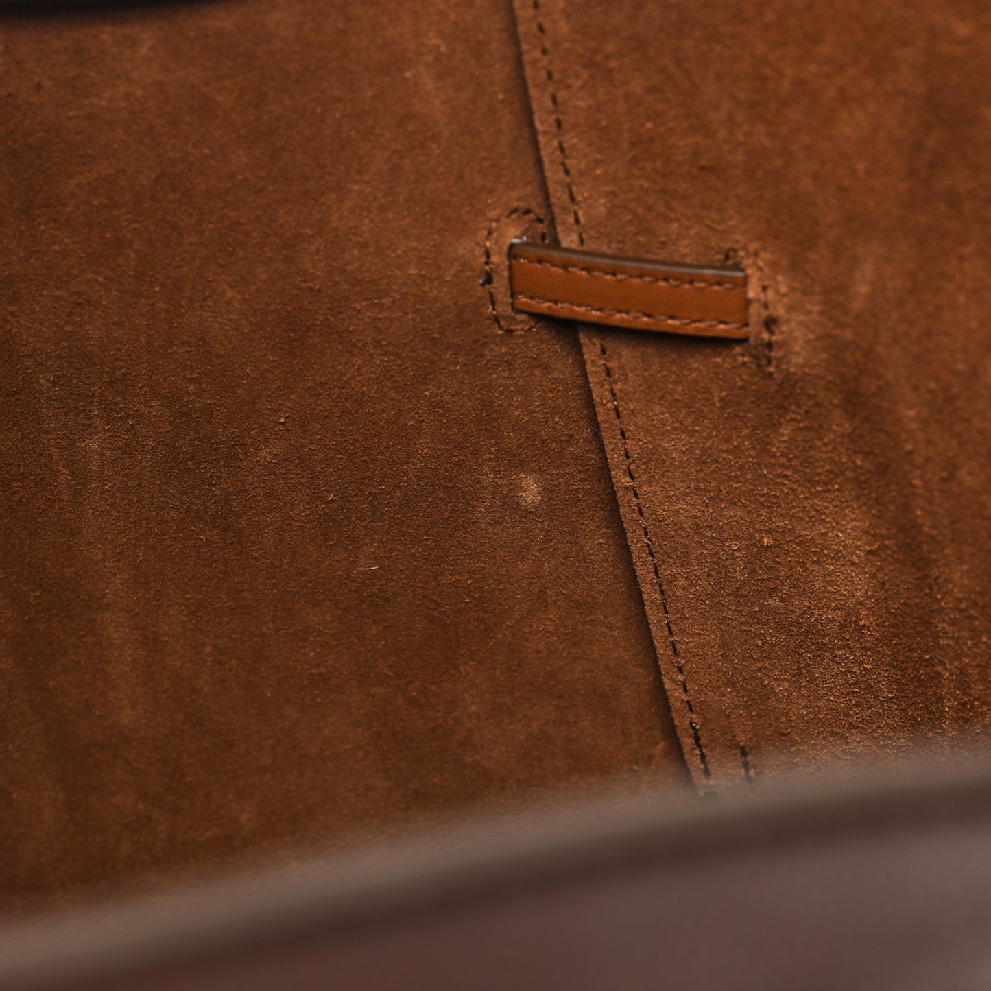 Buffalo Small Voyou North South Tote Soft Tan