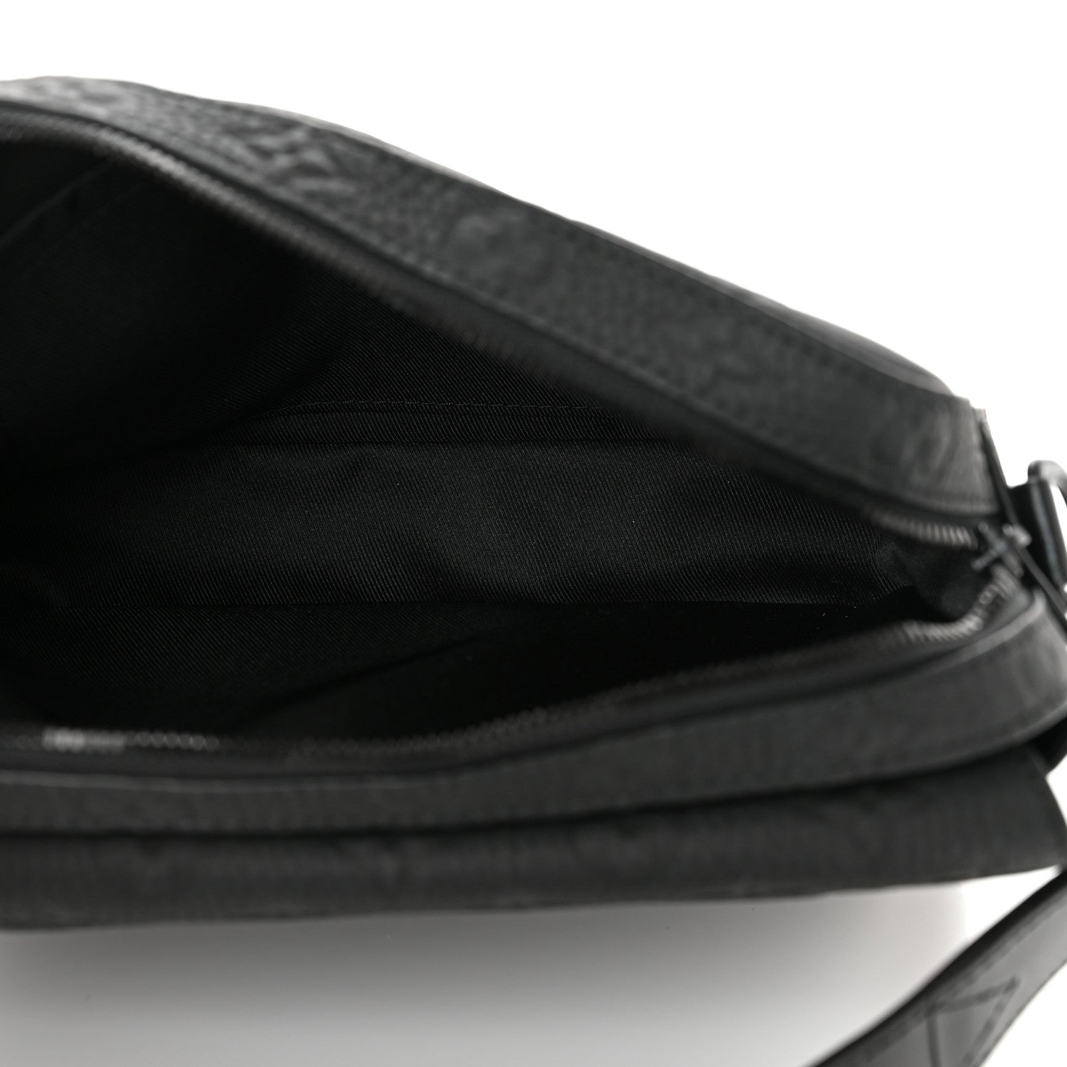Louis Vuitton Taurillon Monogram Steamer Messenger Black 5 of 9