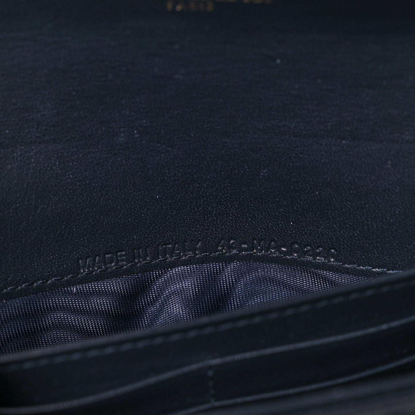 Oblique Saddle Chain Long Wallet Blue