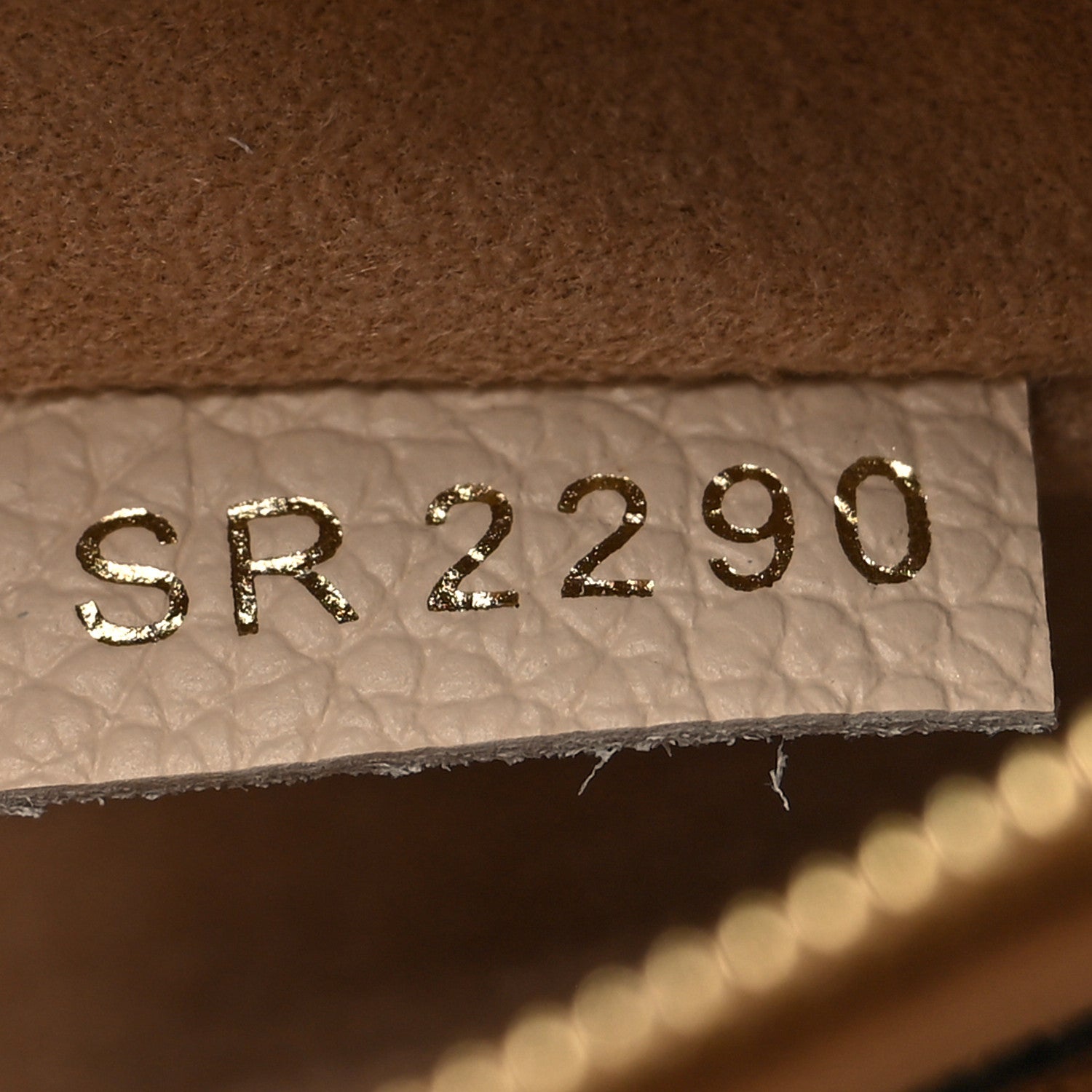Louis Vuitton Calfskin Monogram Tufting On My Side Galet 7 of 10