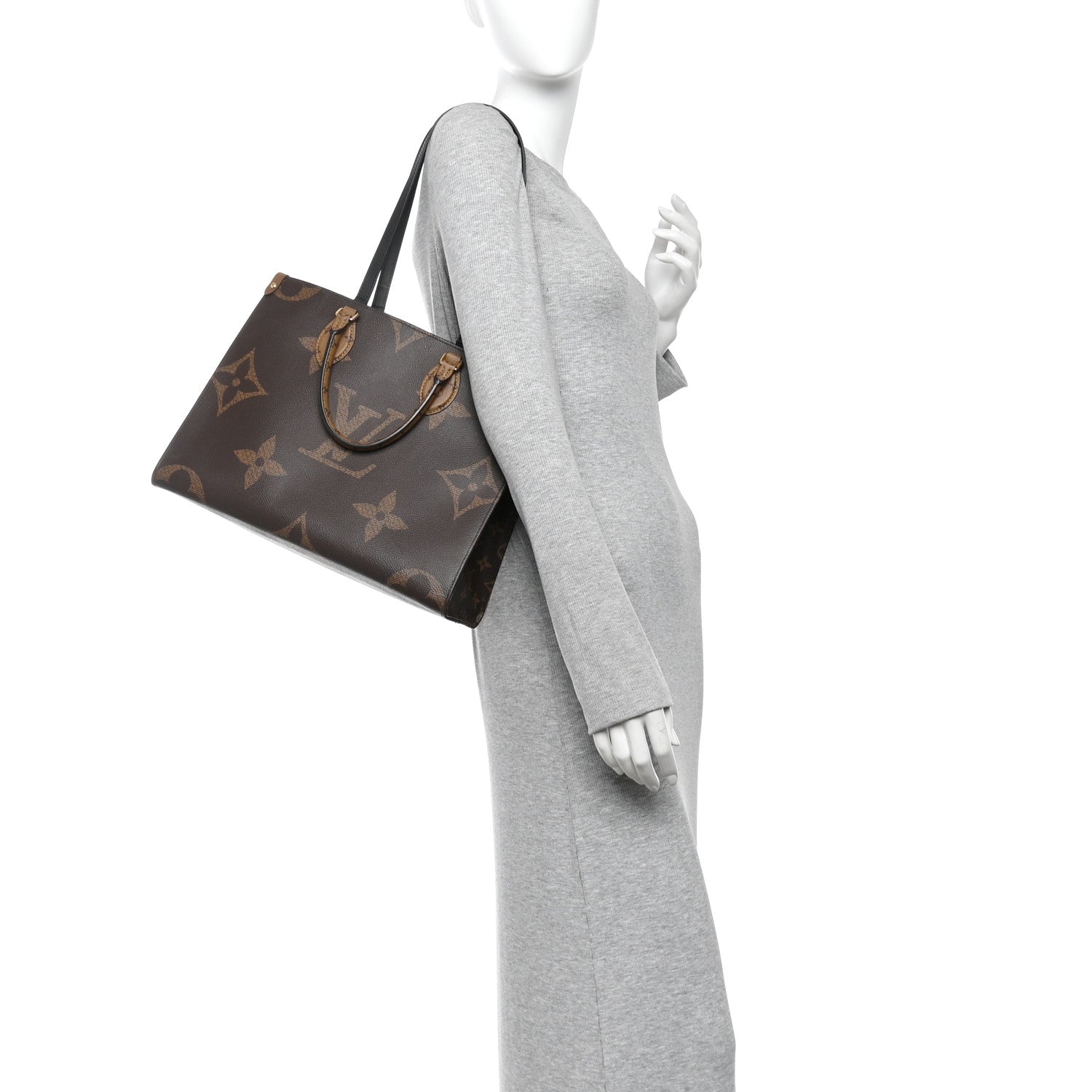 Louis Vuitton Reverse Monogram Giant Onthego MM 2 of 9
