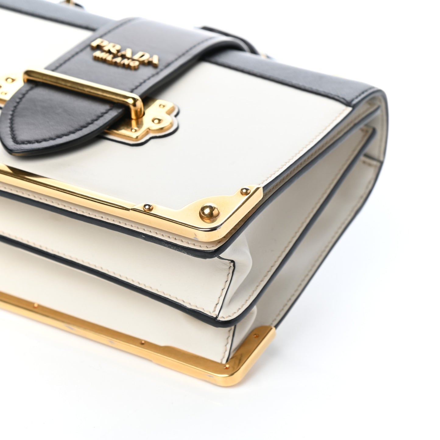City Calf Saffiano Cahier Bag Talco Black
