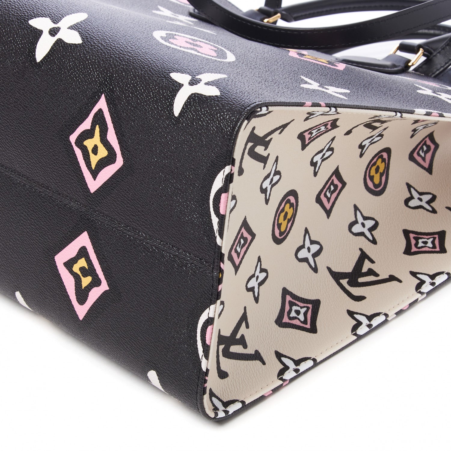 Louis Vuitton Monogram Giant Wild At Heart Onthego GM Black 4 of 7