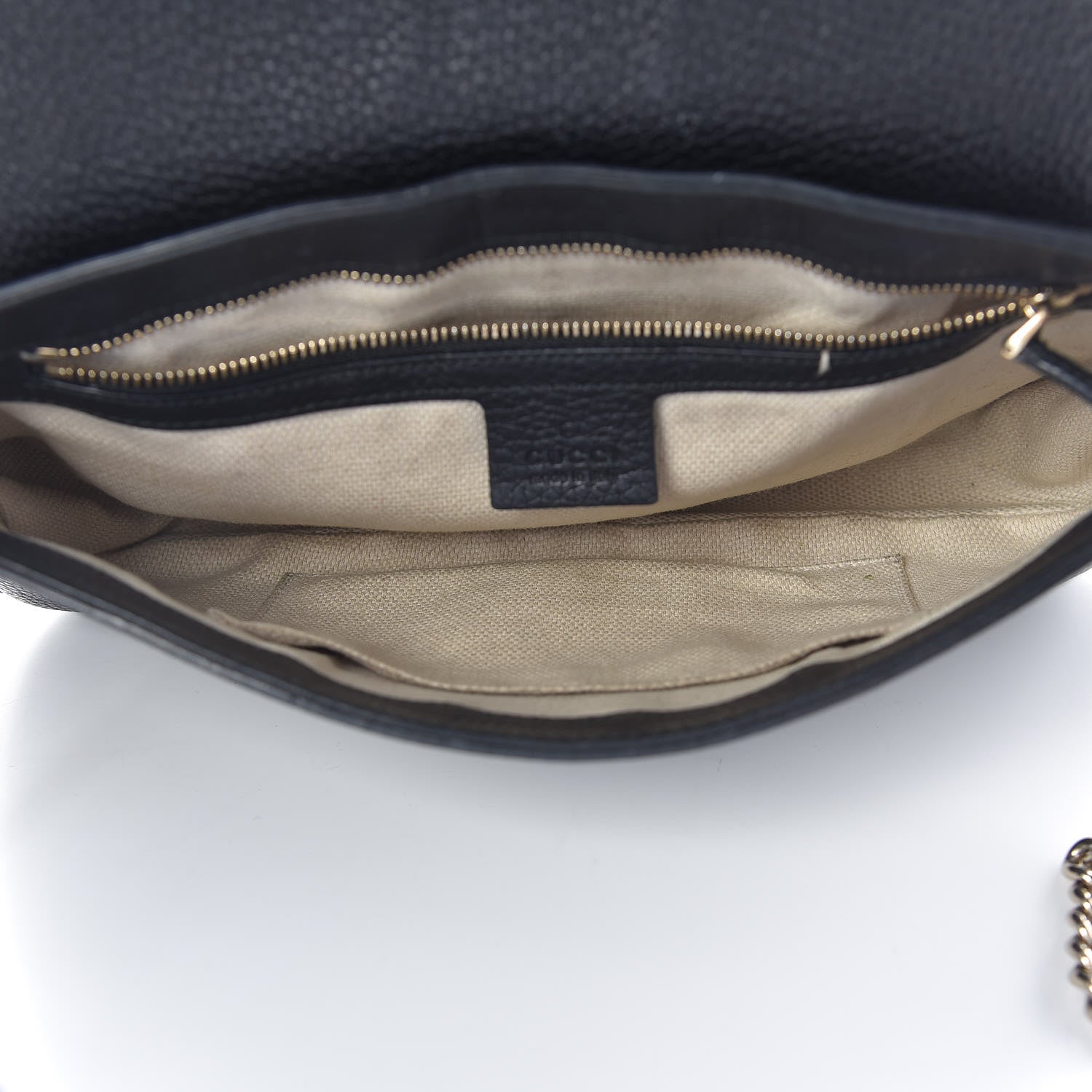Gucci Pebbled Calfskin Medium Soho Flap Crossbody Black 5 of 17