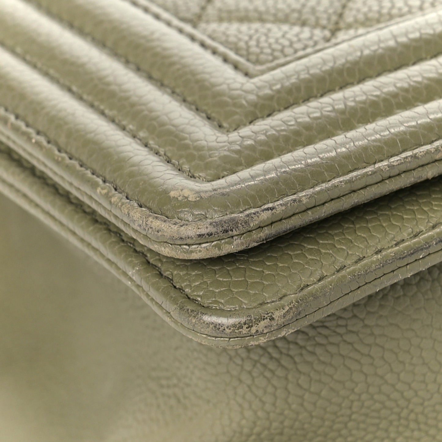 Caviar Quilted Medium Boy Flap Khaki