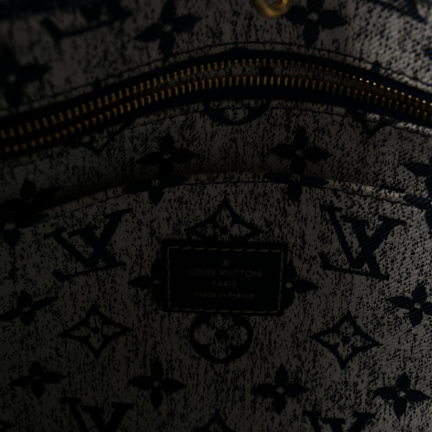 Louis Vuitton Monogram Jacquard Denim Onthego MM Bleu 6 of 9