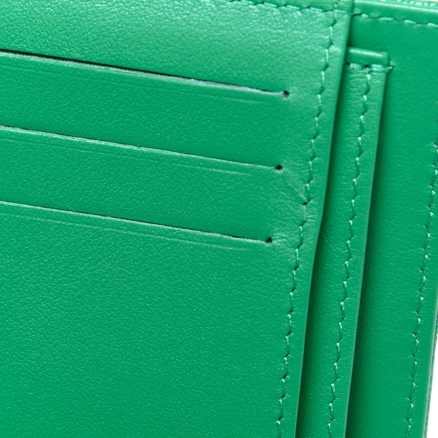 Caviar Quilted Compact Boy Wallet Green