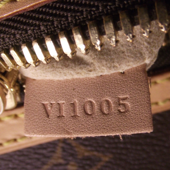 Louis Vuitton Monogram Hudson PM 9 of 10