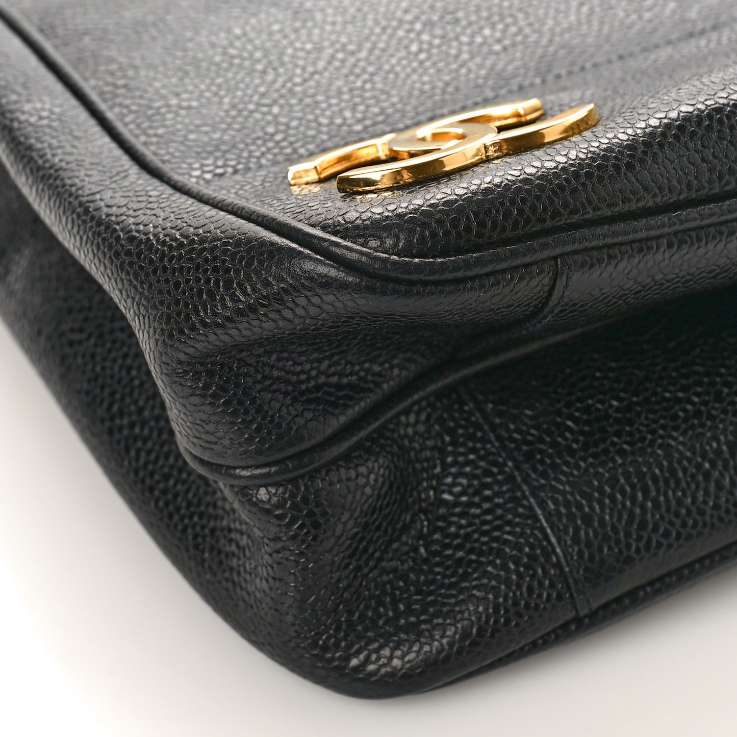 Caviar CC Shoulder Bag Black