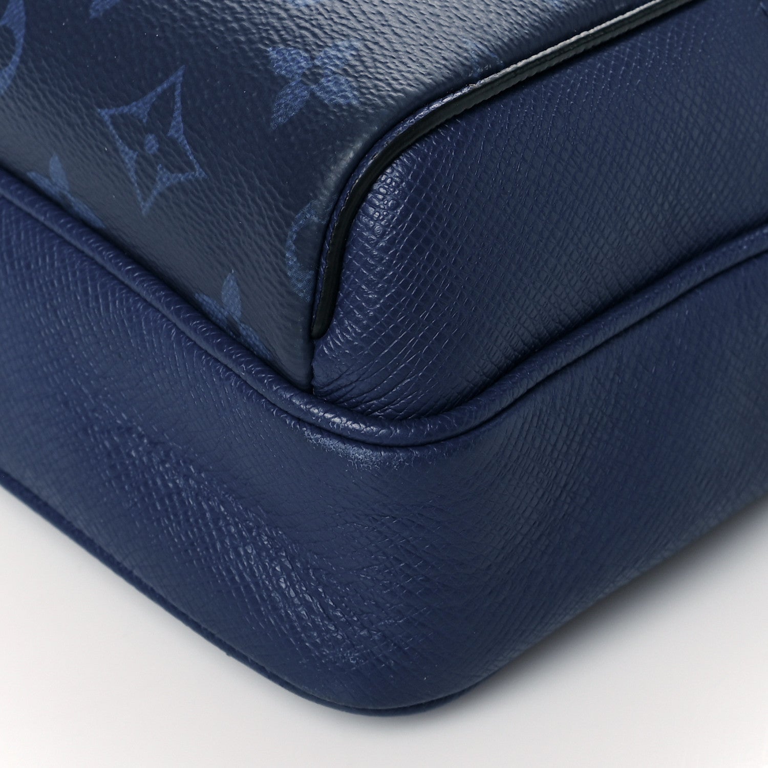 Louis Vuitton Taiga Monogram Outdoor Messenger Cobalt 10 of 10