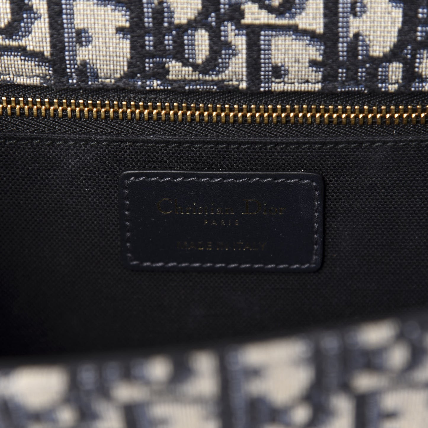 Oblique 30 Montaigne Flap Bag Blue