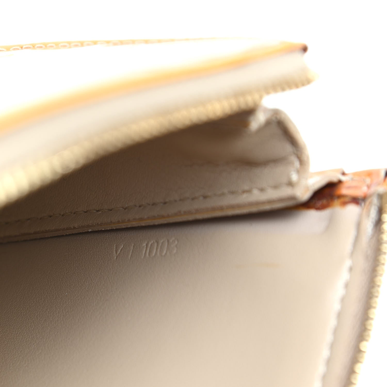 Louis Vuitton Vernis Lexington Pochette Perle 7 of 9