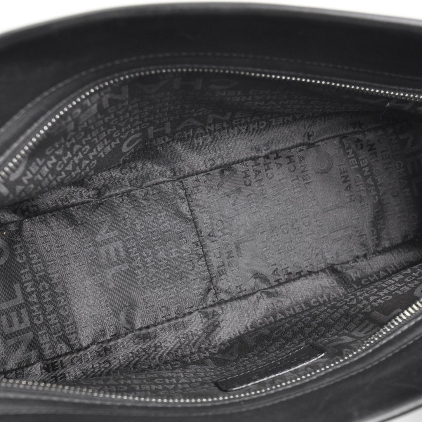 Vertical Quilted Leather Lax East West Shoulder Bag Black