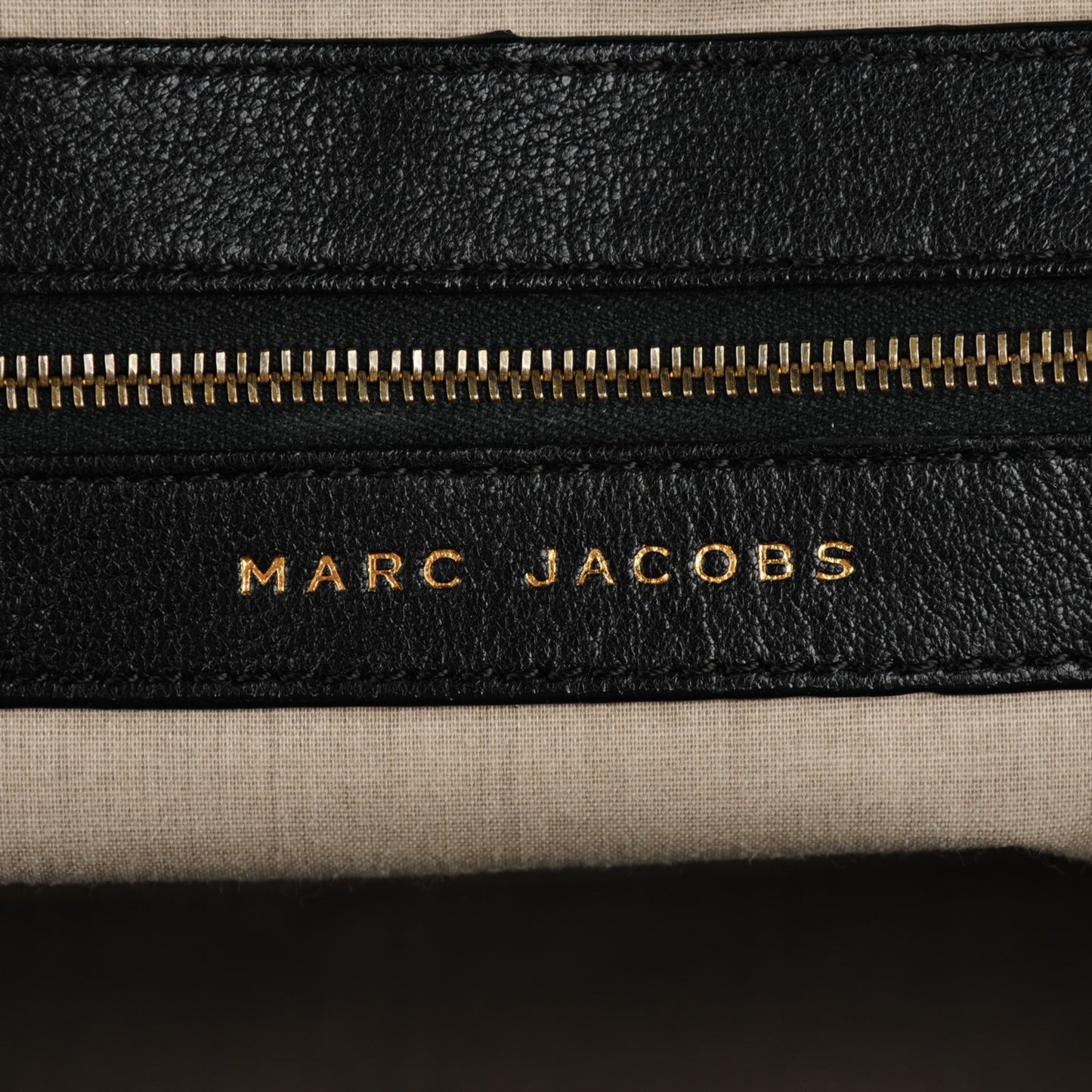 Calfskin Quilted Stam Black