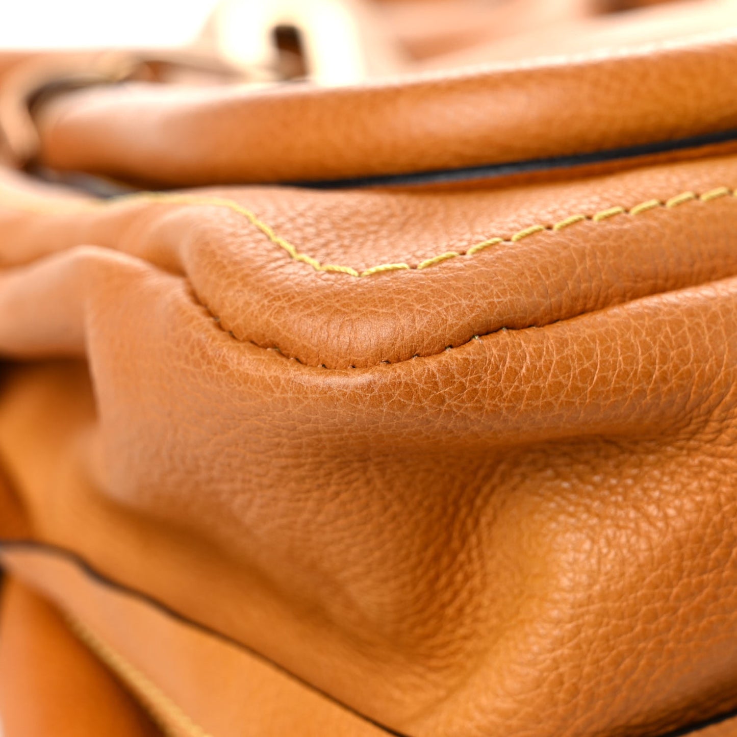 Calfskin Medium Paraty Curcuma