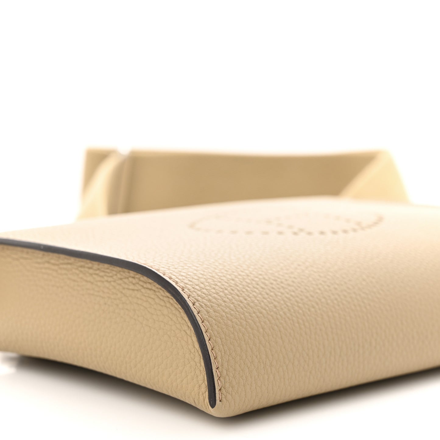 Togo Videpoches Trench