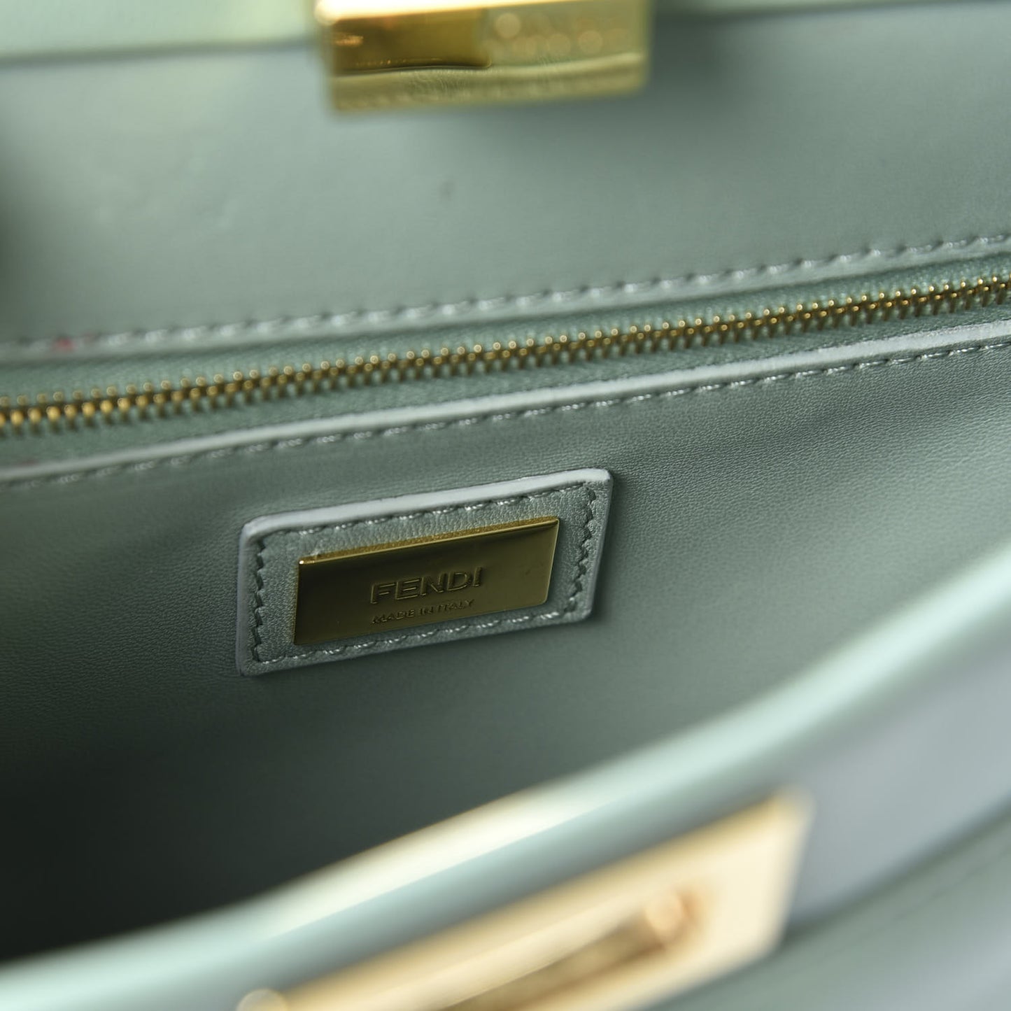 Nappa Mini Peekaboo Iconic Satchel Menta