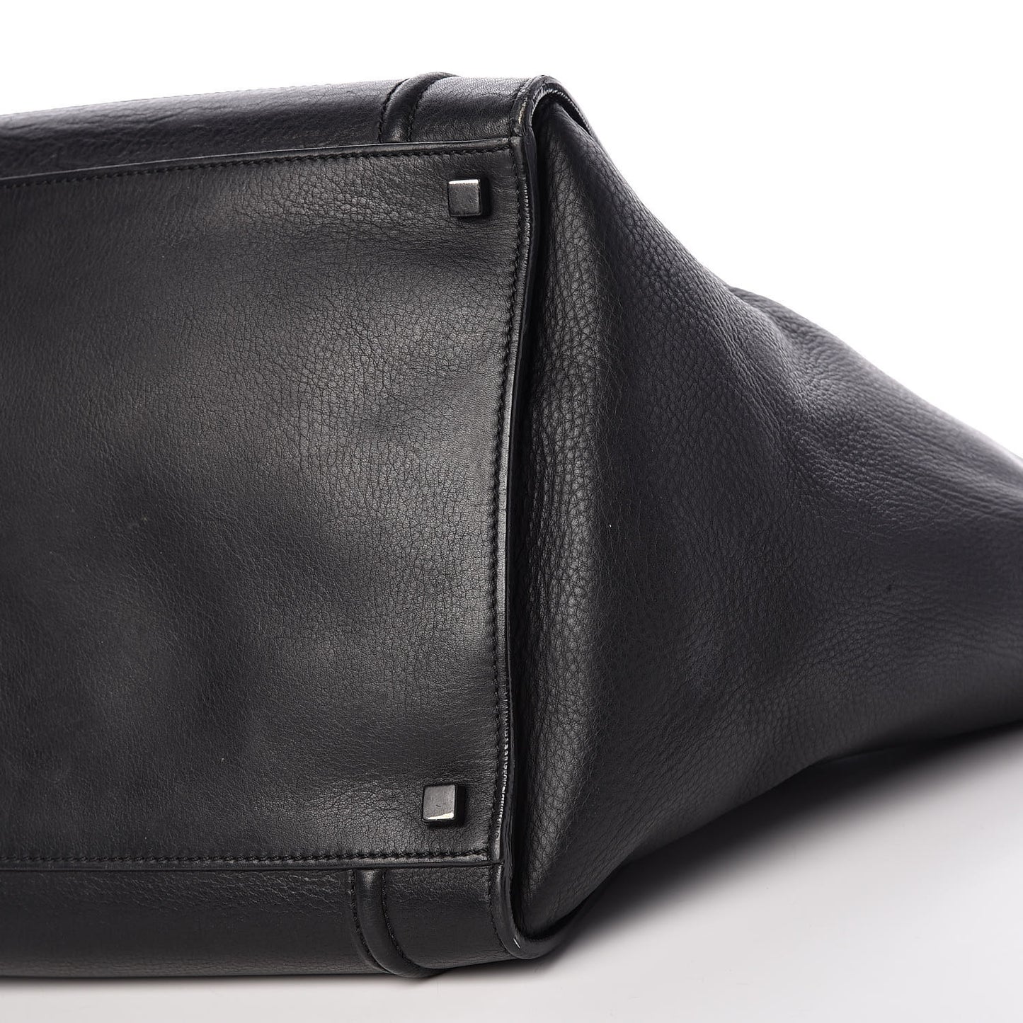 Supple Calfskin Medium Phantom Luggage Black
