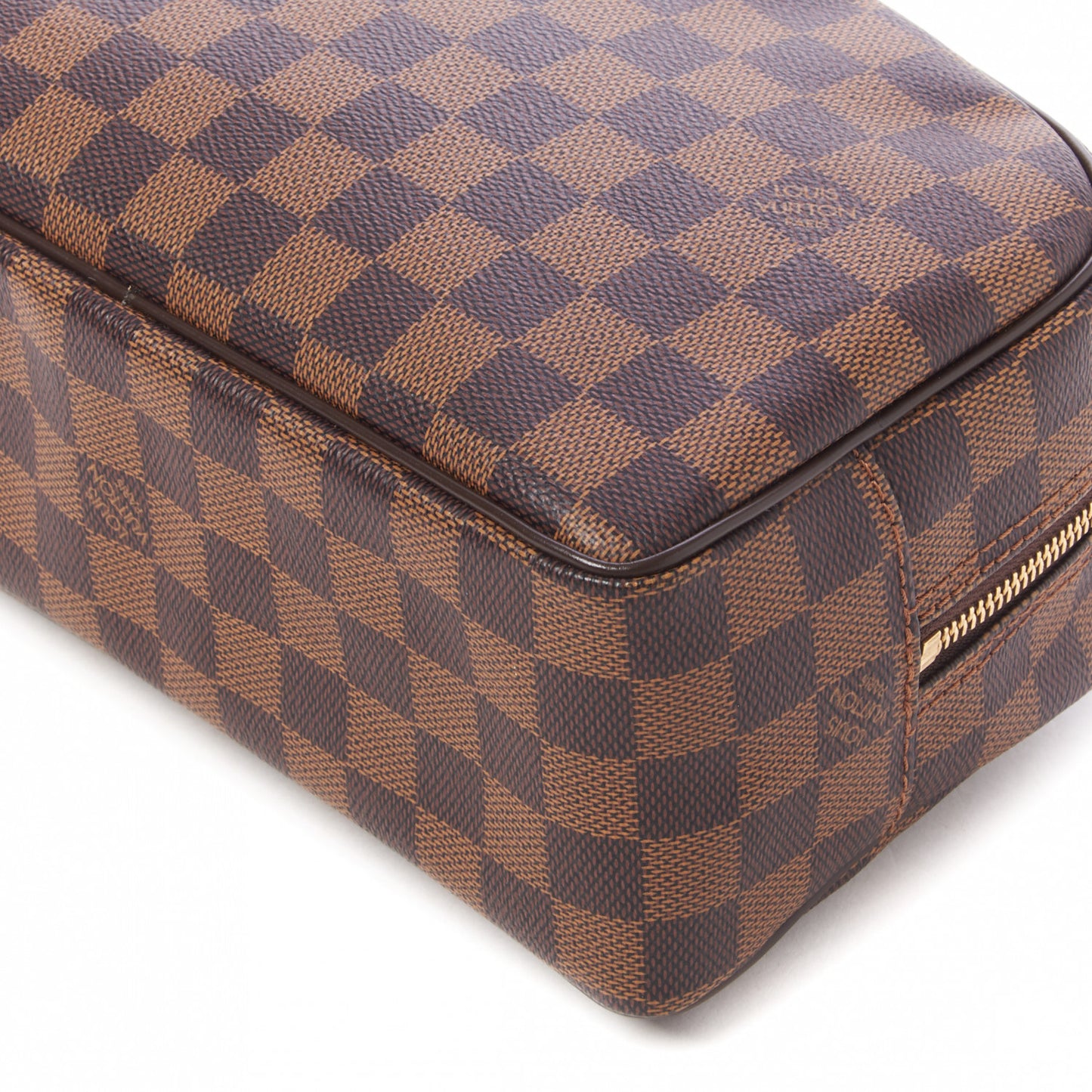 Damier Ebene Toiletry Bag 25