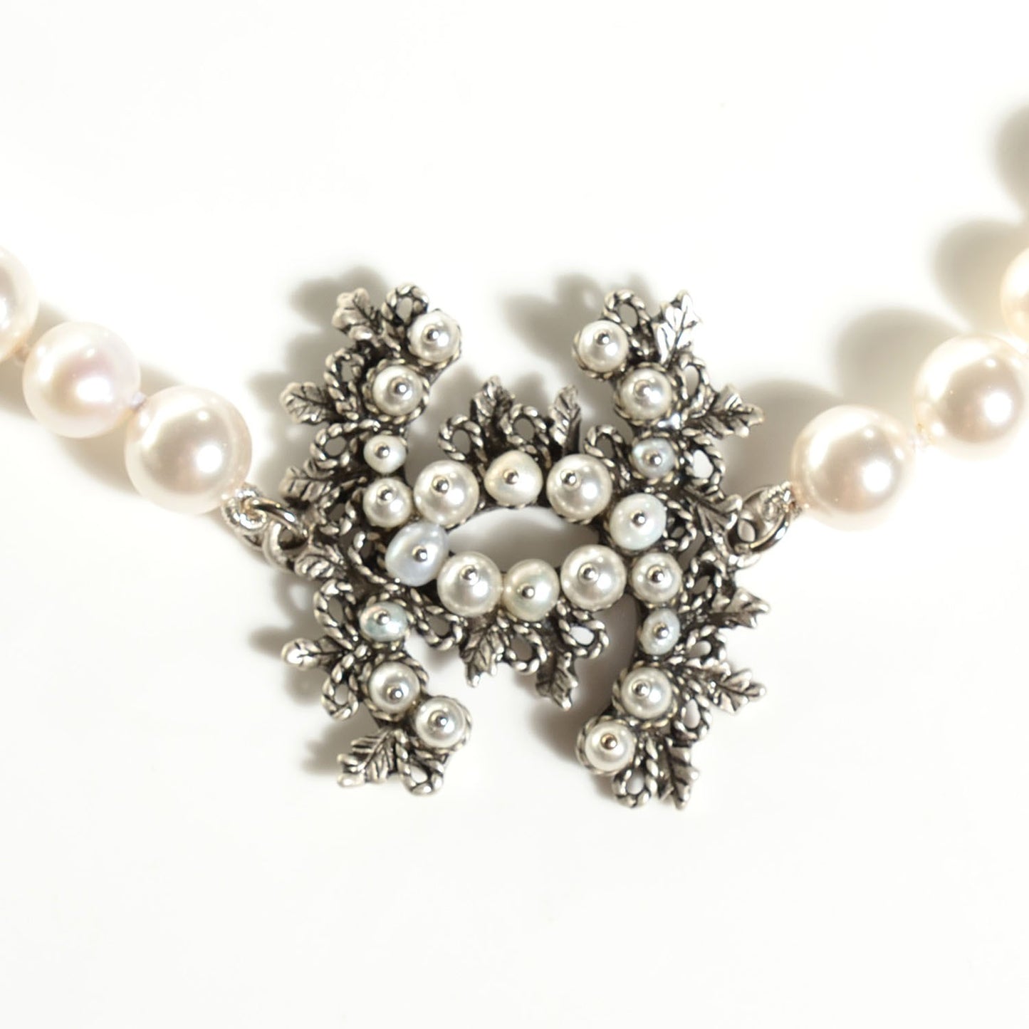 Pearl CC Short Necklace Silver