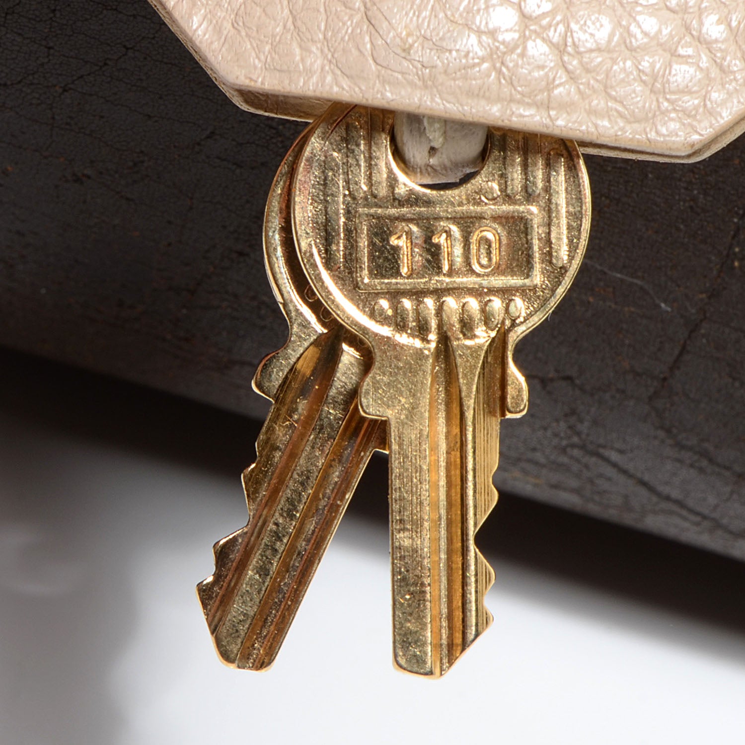 Hermes Taurillon Clemence Amazonia Birkin 35 Parchemin 23 of 23