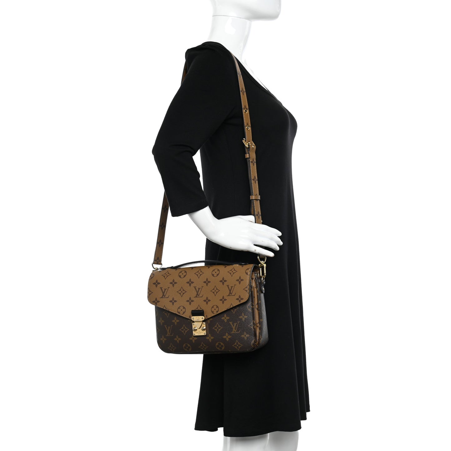 Reverse Monogram Pochette Metis
