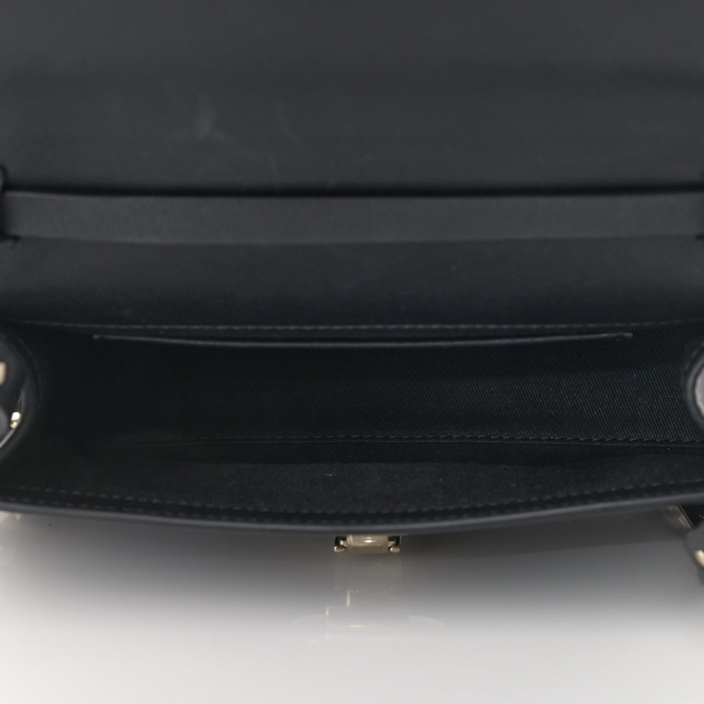 Vitello Medium Rockstud Flip Lock Crossbody Bag Black