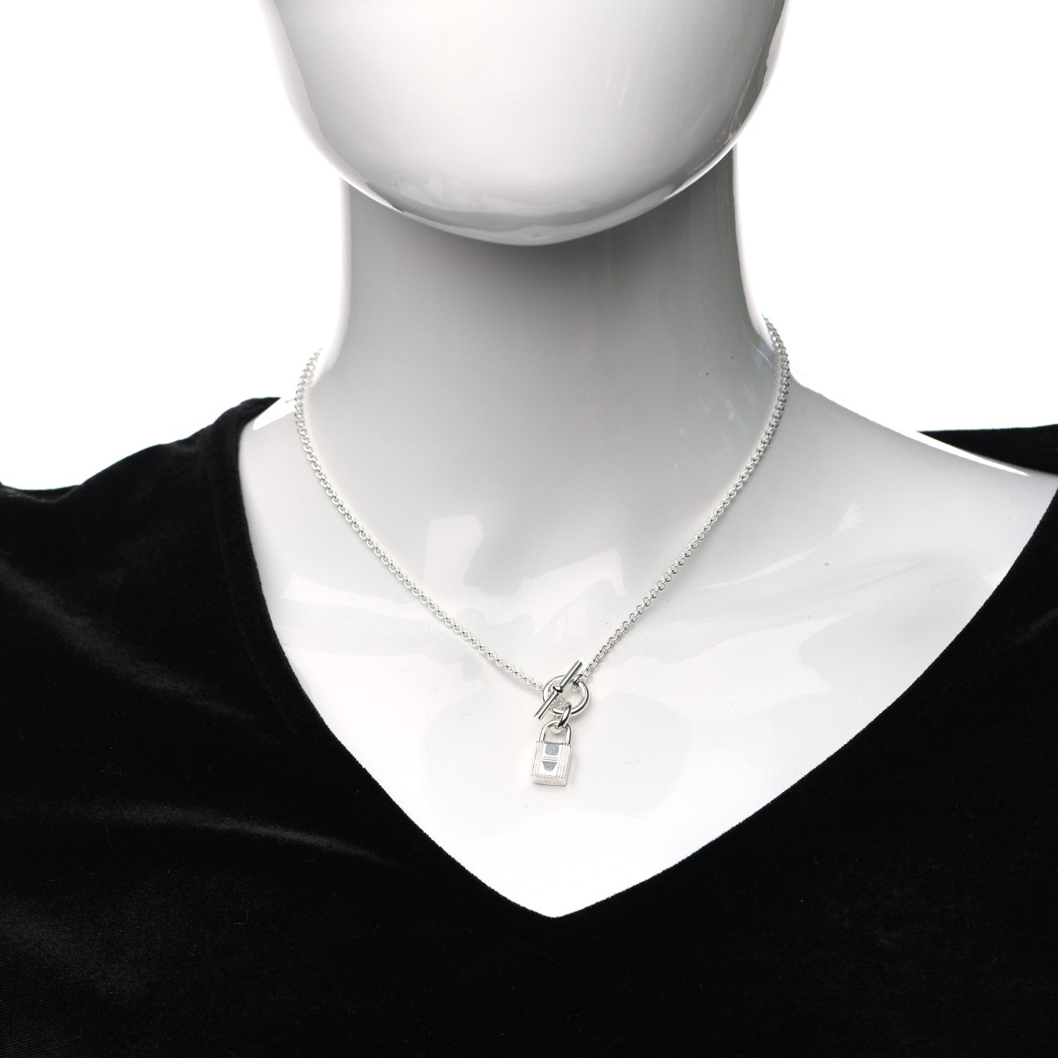 Hermes Sterling Silver Cadenas Kelly Lock Pendant Necklace 2 of 5